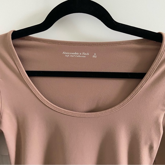 Abercrombie & Fitch Beige Bodysuit - Picture 3 of 11